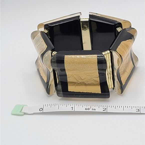 Stylish bracelet,  acrylic black and gold squares,  goldtone hardware,  stretchy - Picture 6 of 6